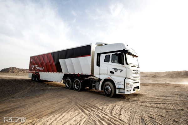 从四平柴到高端j7细数一汽解放卡车20年来的巨大变化