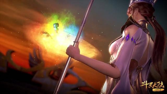 如果她取下皇冠穿上平时穿的衣服,应该就能看到比比东更漂亮的一面了!