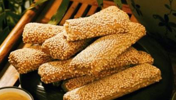 西亭脆饼始于清朝光绪在位初期,至今已有百年历史.