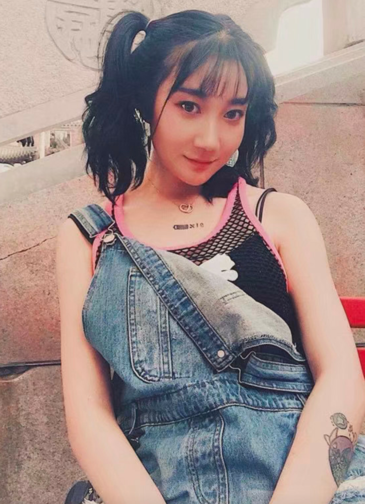 乃万那些让人惊艳的造型_腾讯新闻