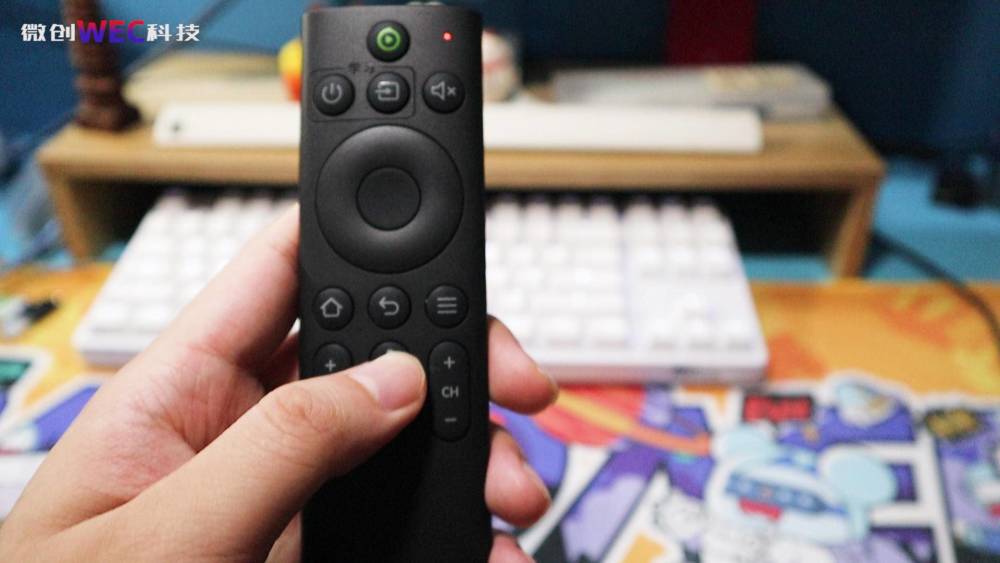 电视果5splus体验加入语音遥控器再也不用手机来选择视频了