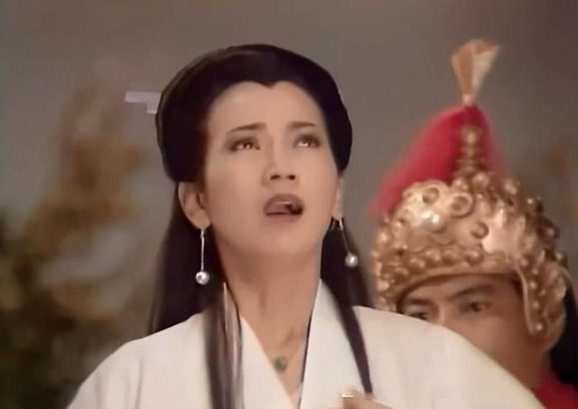 同是白素贞出雷峰塔赵雅芝版与鞠婧祎版告诉你明星与演员的差距