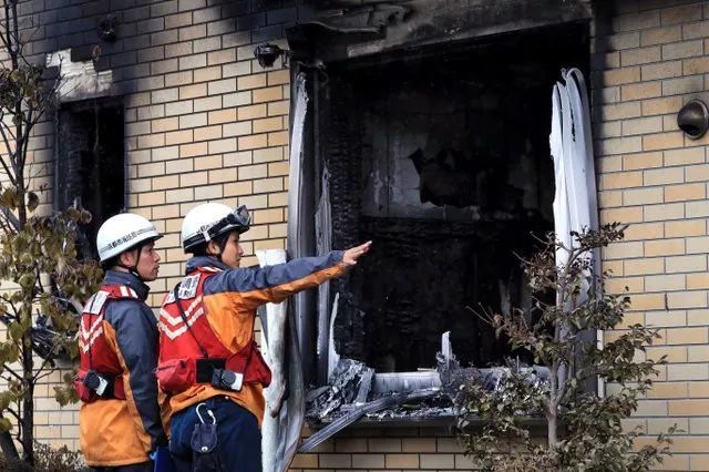 京阿尼纵火案凶手毫无悔意:没想到会烧死36人_腾讯新闻