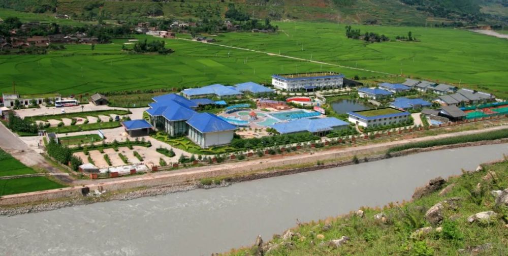 贫困人口1028人截至5月16日全村3970人也是喜德县唯一一个超千人的