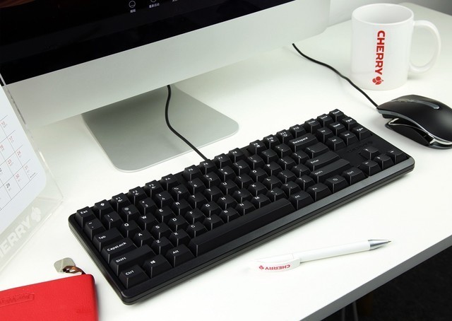 cherryg80-3000 stkl机械键盘于今天在京东平台首发,黑青茶红四轴可选