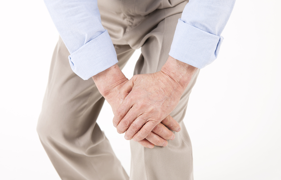 上下楼梯膝盖疼不妨试试这几个动作