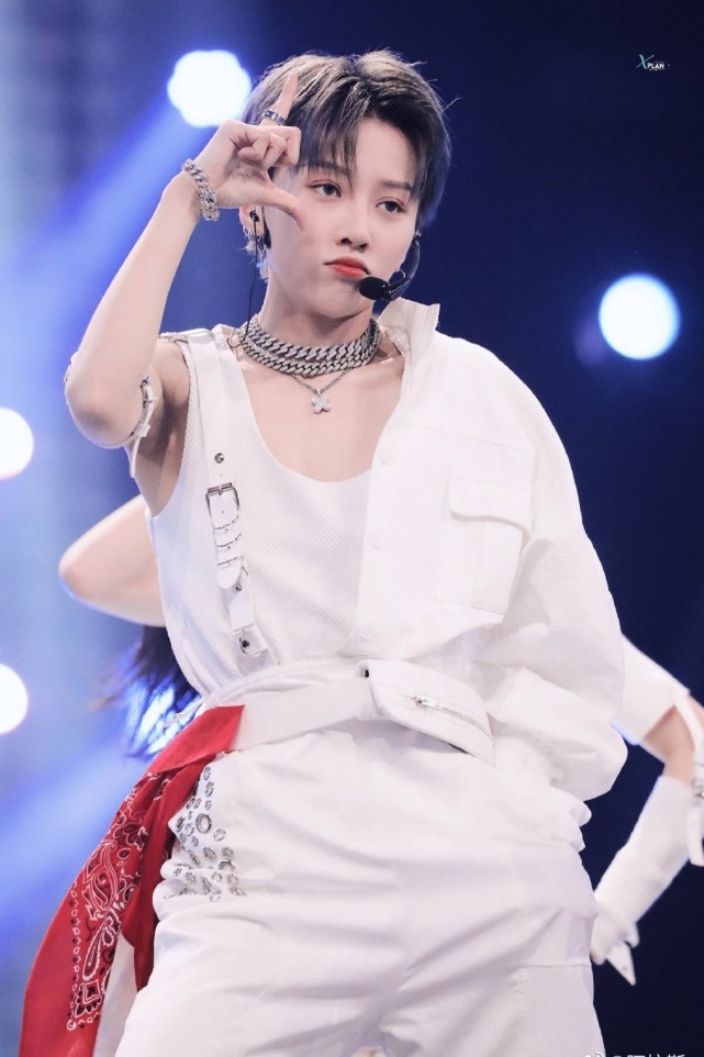 青春有你2落下帷幕恭喜刘雨昕c位出道九位成员正式成团