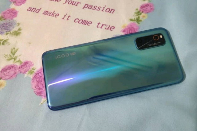 骁龙865降价500144hz屏8gb44w闪充vivo爆发了