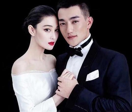 活久见张馨予军人老公高调露面穿同款何捷比张馨予白太多