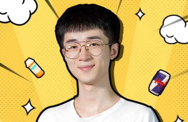 本来王小歪就清瘦白净,而且气质比较文静,很多时候的自拍照都让不少