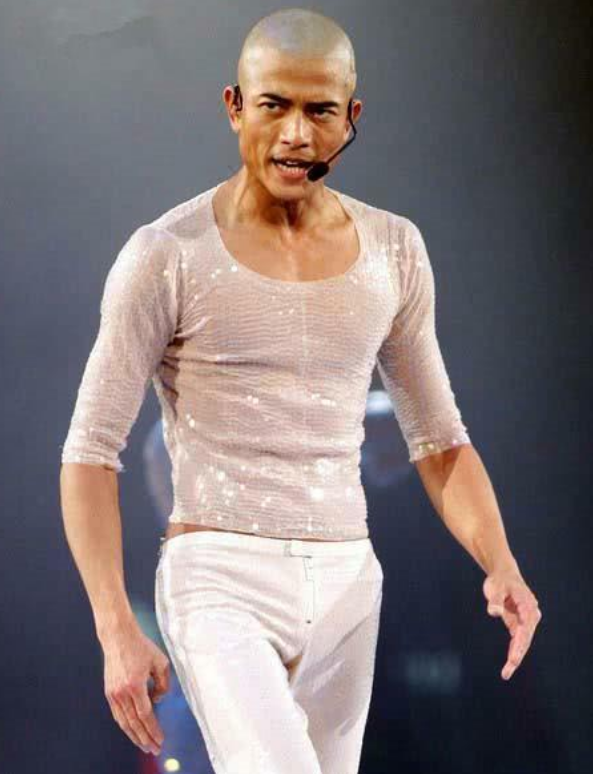 郭富城还荣获金像奖影帝的称号.