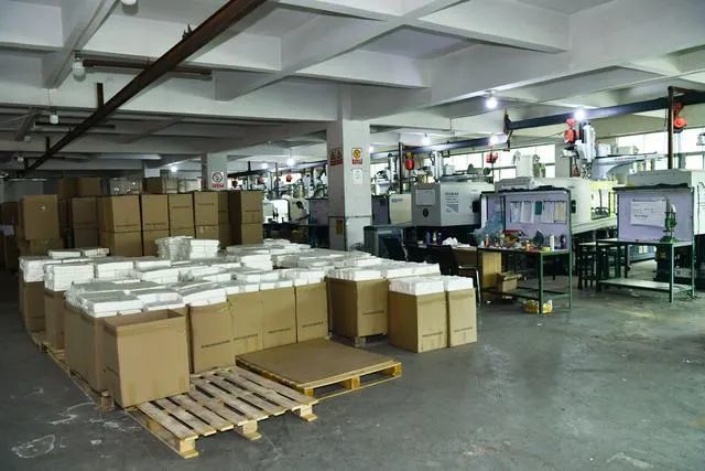 涉案2亿元广州番禺这个生产山寨手机壳的工厂被端了