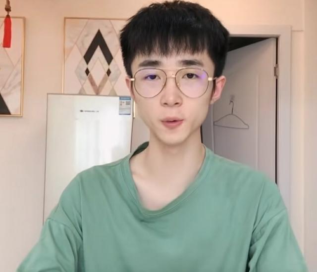 王小歪到底有多强和平精英一哥不是吹的实力太强惨被系统制裁