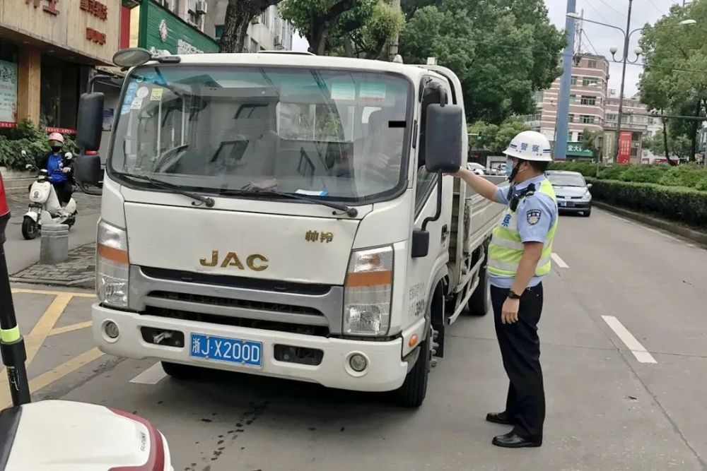 台州交警曝光第一批亂鳴喇叭車輛這些禁鳴區域範圍要記牢