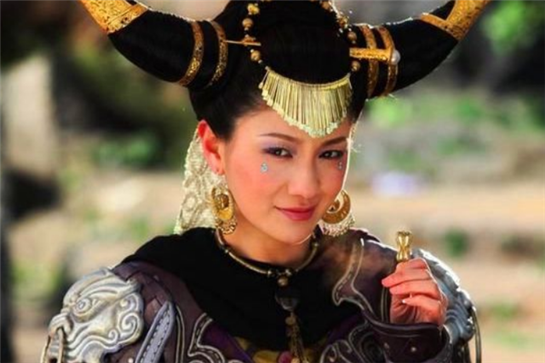 明明是木制芭蕉扇罗刹女却取名铁扇公主太阴之精到底有何玄机