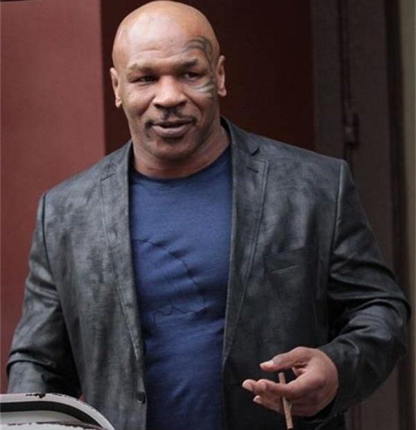 53岁泰森出场费高达亿元,英国拳王撂狠话他会被打死