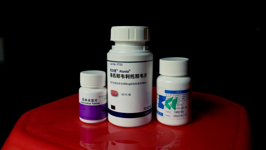 一家四口三个人感染了艾滋病