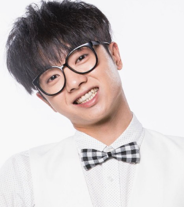 华晨宇自曝发胖18斤,看到他的"变脸史"后,网友:胖了个寂寞