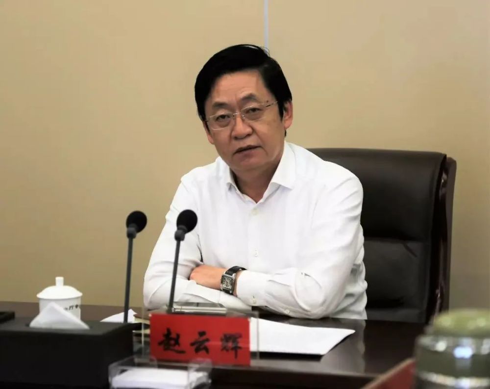 内蒙古公安厅一副厅长被公诉涉两宗罪