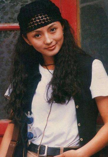 这个演"香妃"的女孩,完全有机会让大家更深入的了解她,但命运没给她