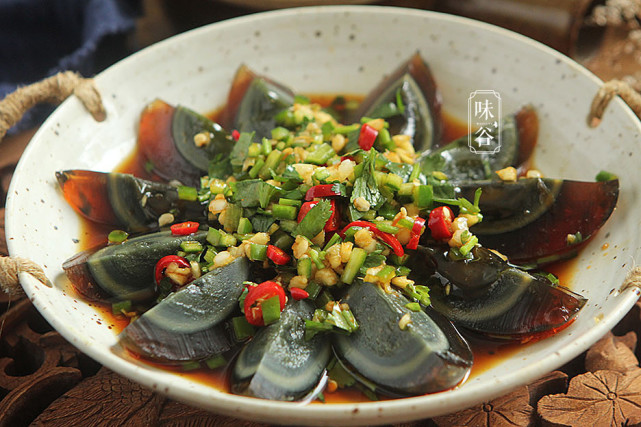 每多加一樣,皮蛋入味好吃,無腥味|小米椒|松花蛋|多加|涼拌菜