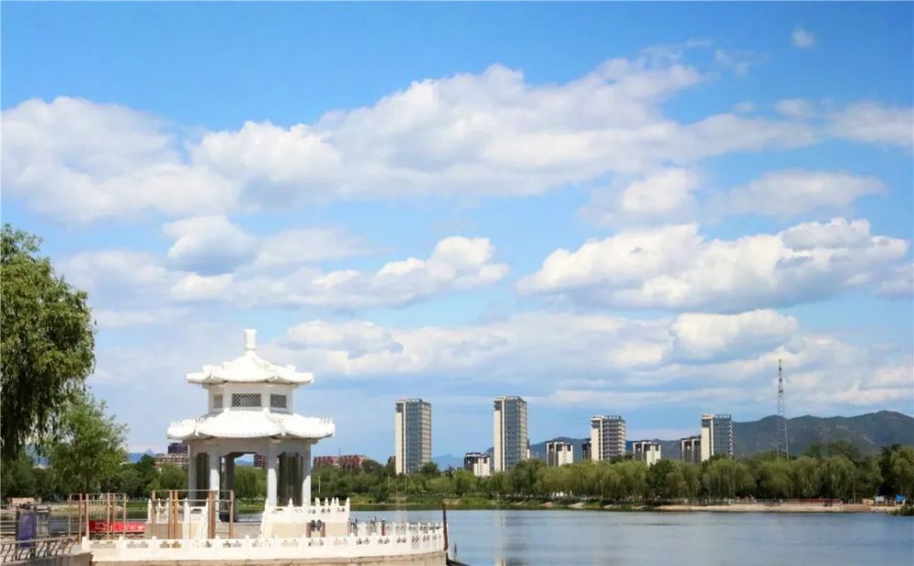 更蓝,更纯洁 这是密云的蓝天 送给您,请查收 以上内容来自宜居密云