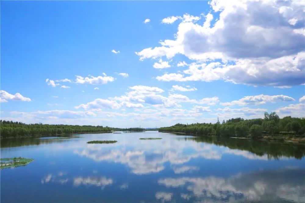 更蓝,更纯洁 这是密云的蓝天 送给您,请查收 以上内容来自宜居密云