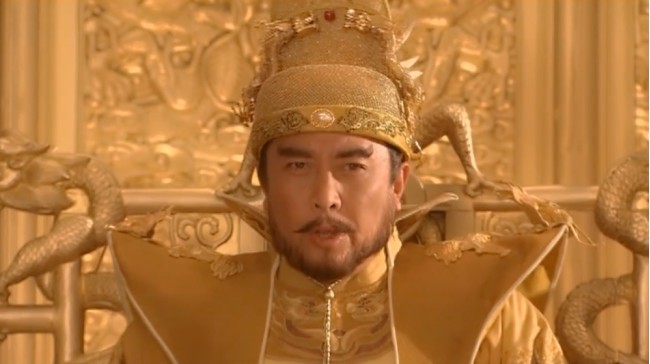 朱棣在篡位登基之后,不敢公然违反朱元璋订下的规矩,便只能编造自己的