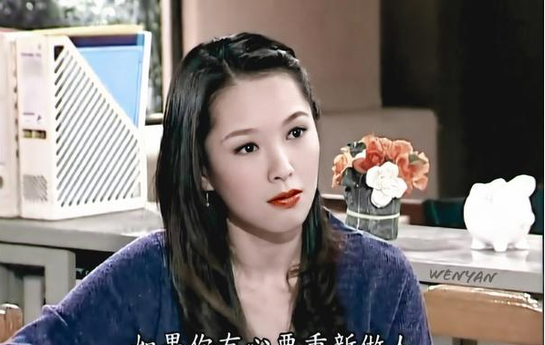 还记得《第八号当铺》里的阿精吗?她现在长这样