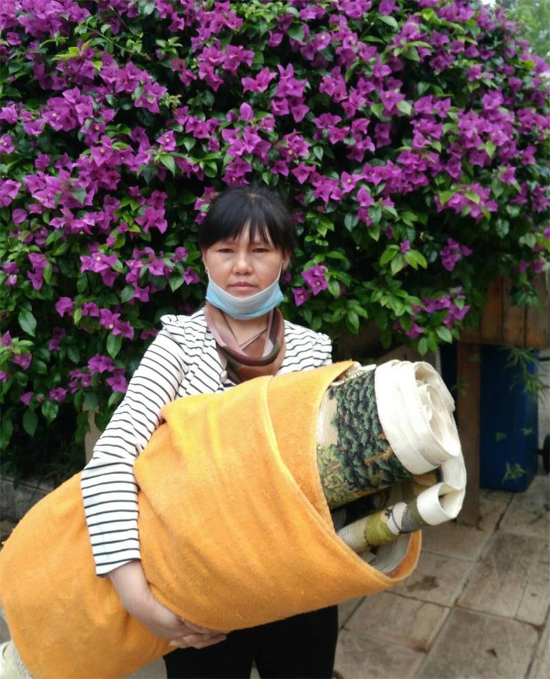 云南会泽农家女5年情注手工绣24米清明上河图大长卷