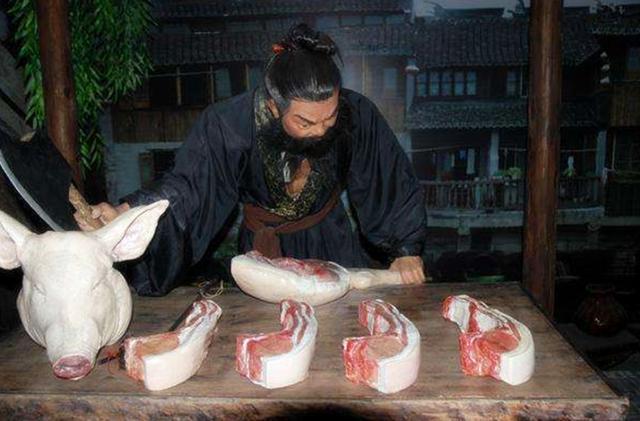 在古代一个普通人若是敢吃一口牛肉不死也得残废