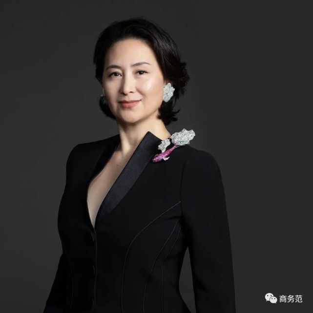 何超琼:白富美 女精英的气质是这样的