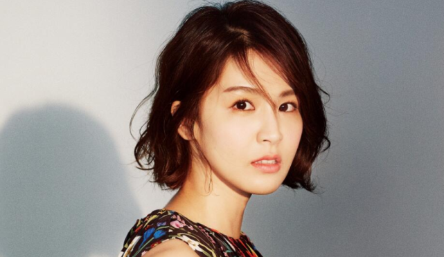 还记得《终极一班》的雷婷么 如今30多岁留长发 美到让人认不出
