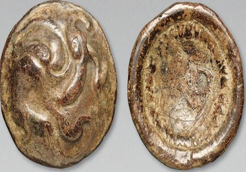 白金币,因为定价太高被疯狂仿造