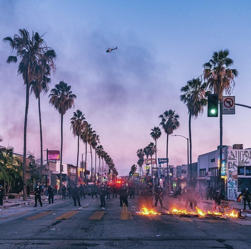 洛杉矶前方观察:3000人遭逮捕,美军驻扎 但科比壁画毫发未伤