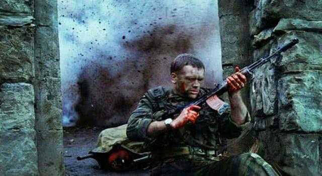 在车臣南部山区有两条大峡谷——阿尔贡峡谷和韦杰诺峡谷.