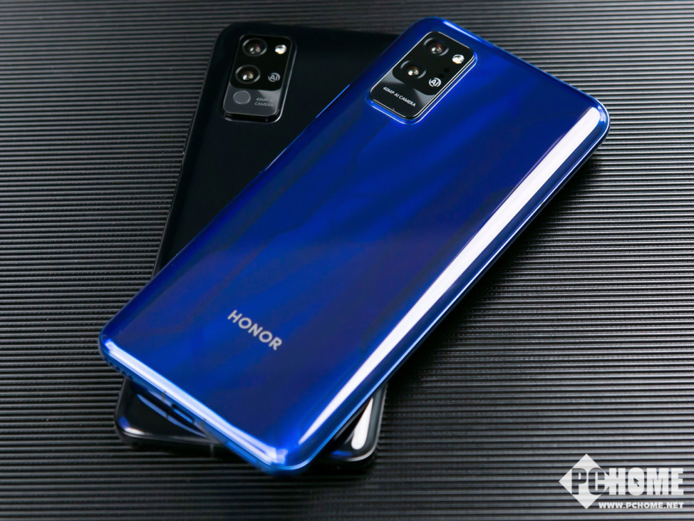 神秘幻夜邂逅赛博朋克荣耀play4pro图赏