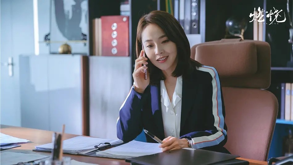 燃烧张佳宁挑战饰演腹黑角色与老戏骨飙戏气场满分