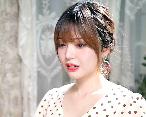 仙女酵母晒大学毕业照,却无意暴露自己的学历,原来是个高材生啊_腾讯