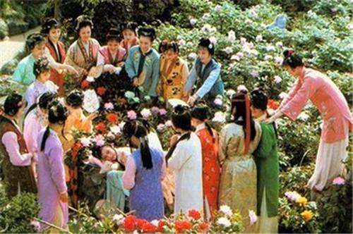 红楼梦|《红楼梦》是世外桃源？错！才子佳人们各有各的世故聪明之处