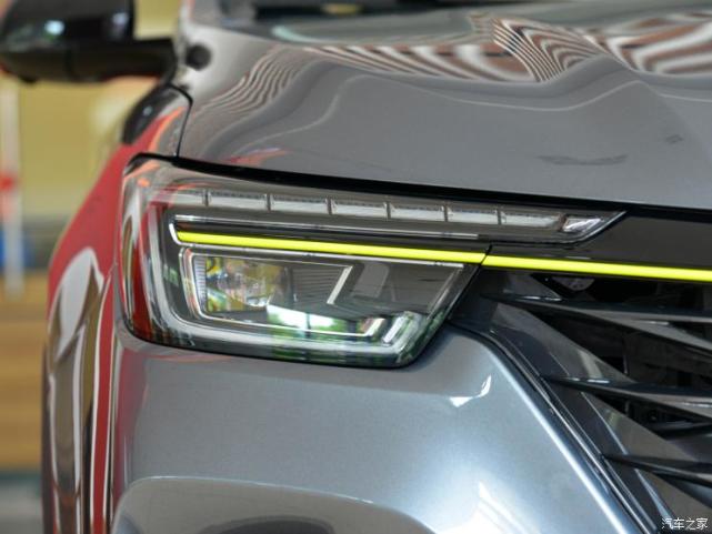 造型很酷炫 荣威RX5 PLUS实车已到店