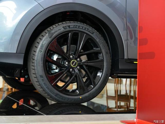 造型很酷炫 荣威RX5 PLUS实车已到店