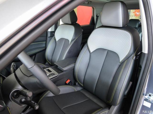 造型很酷炫 荣威RX5 PLUS实车已到店