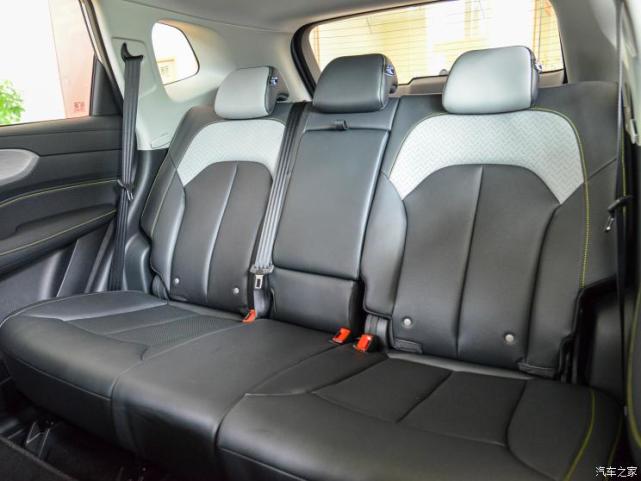 造型很酷炫 荣威RX5 PLUS实车已到店