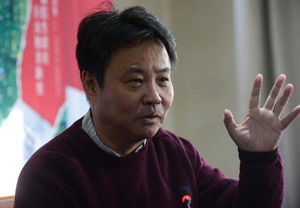 活着|余华《活着》：因一部书走进千家万户，也因太过用心被疾病击倒