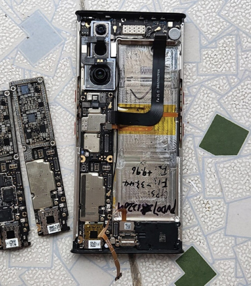 小米mixalpha拆解图看完就懂为什么卖两万元