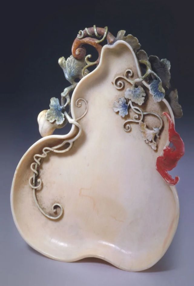 清宫典藏牙雕艺术品如琢如磨奢美古韵