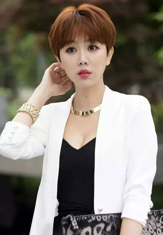 逼分手使儿子抑郁,这位妈妈才真的令人窒息