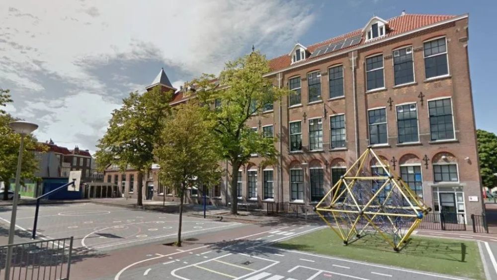 荷兰海牙小学有老师受感染马上关闭