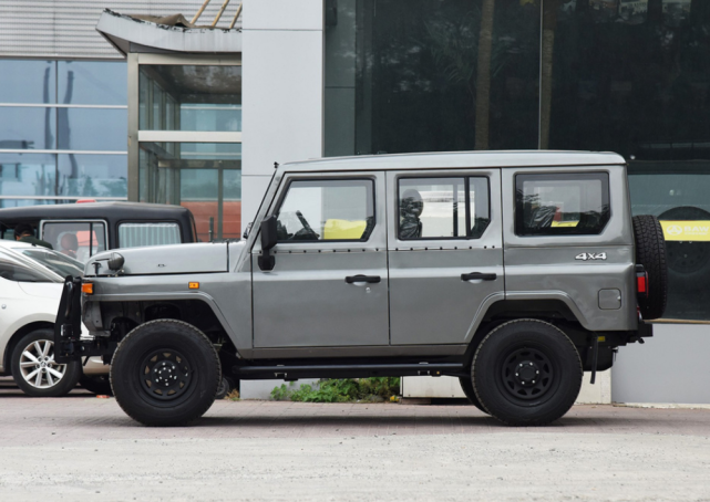 兜里揣着9万就想玩诗和远方别气馁看看新款硬顶212